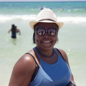 Meet your Posher, Lesley